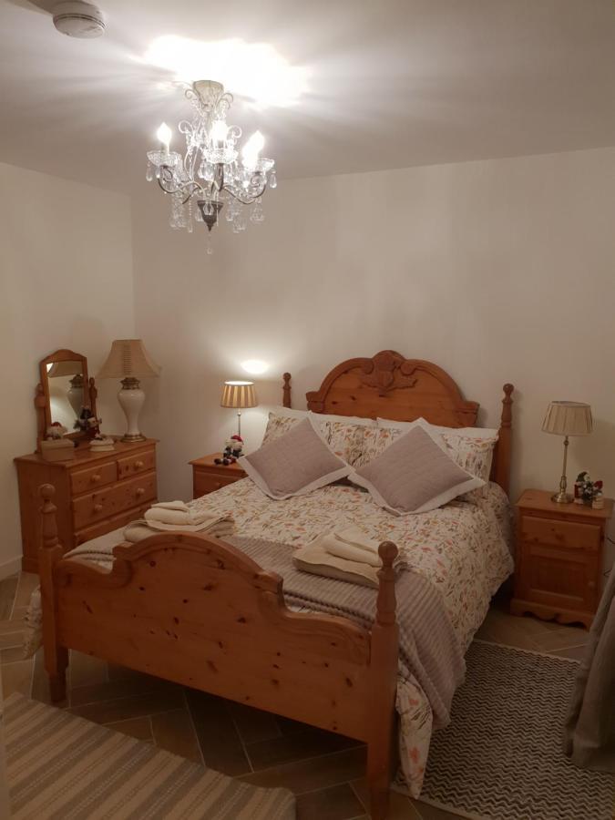 Holiday home Kiltoy Cottage,